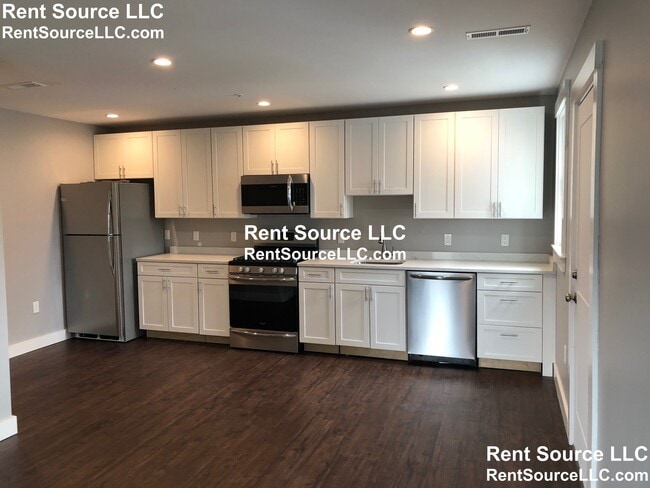 Photo - 39 Gilman St Unit 1