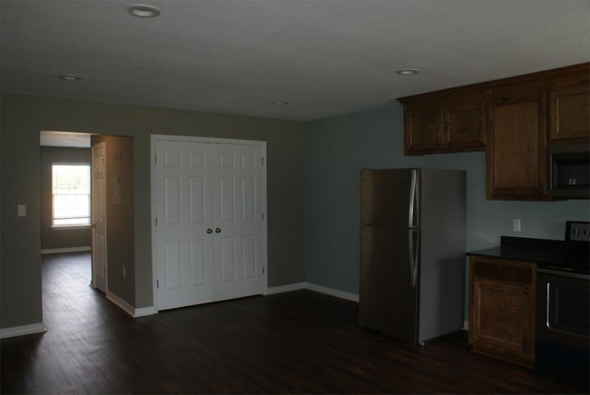 Photo - 200 E Cherry Dr