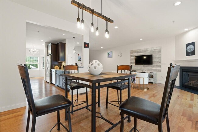 Photo - 10 Murray Ave Unit 15