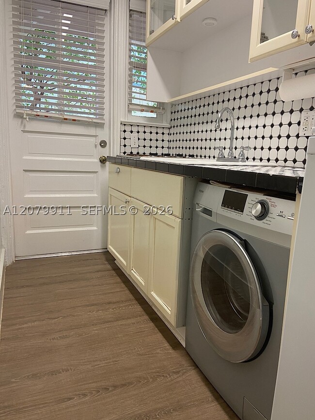 Photo - 1550 Jefferson Ave Unit 2