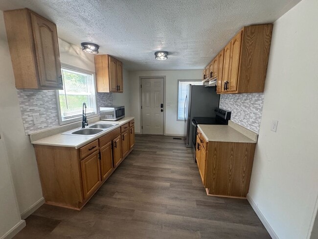 Photo - Updated 3BR Home on Half Acre in Kingsport, TN