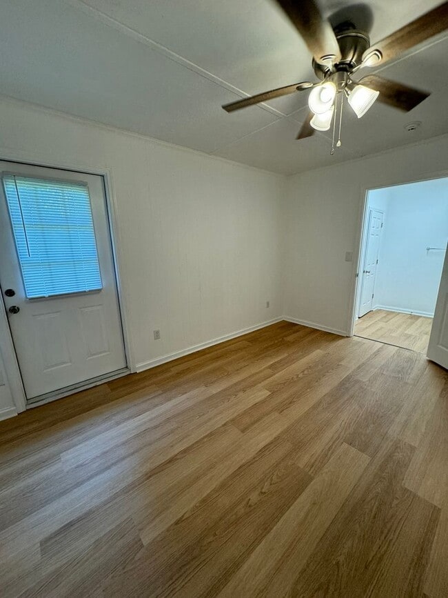 Photo - 133 Briarwood Rd