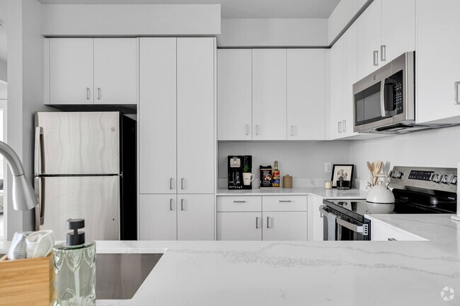 Building Photo - Tilian Point Rental