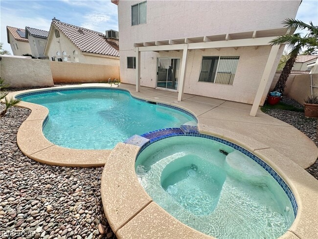 Photo - 7216 Winding Creek Dr