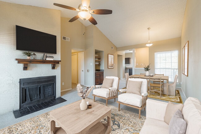 Building Photo - Summer Bend Rental