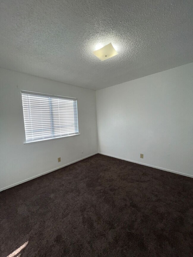 Photo - 2268 Unidad D