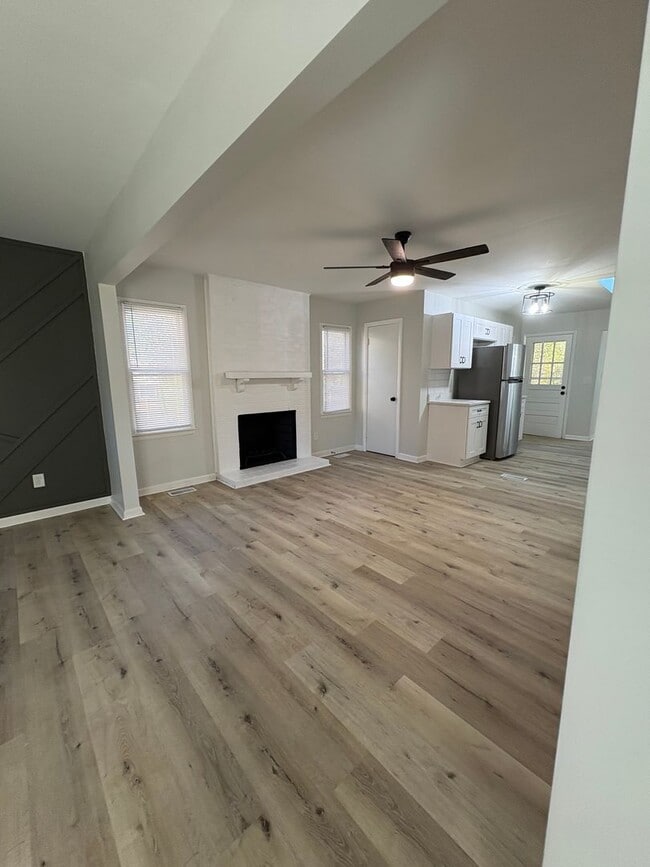 Photo - 3 bedroom/ 2 bathroom Newly renovated single family house