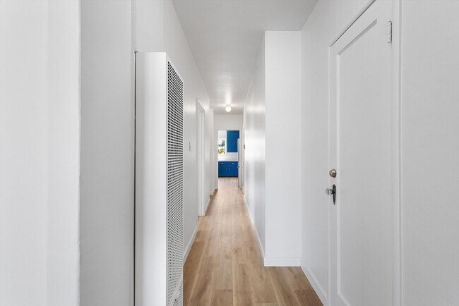 Photo - 2432 Webb Ave Unit 2432 Webb Ave #B - LU