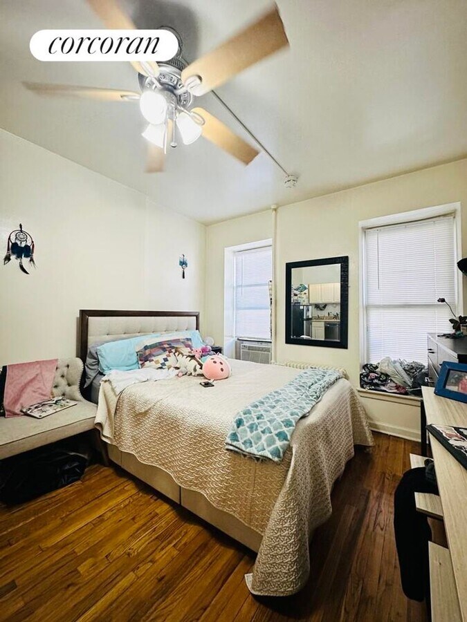 Photo - 444 W 49th St Apartamento
