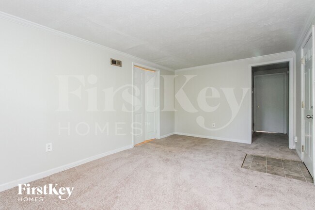6256 Raleigh Dr