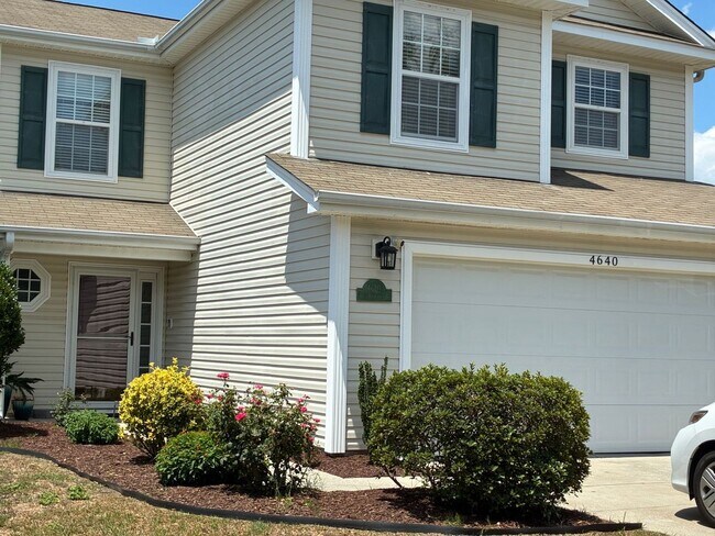 Building Photo - Walker Woods, large 4 BD and 2.5 BA
