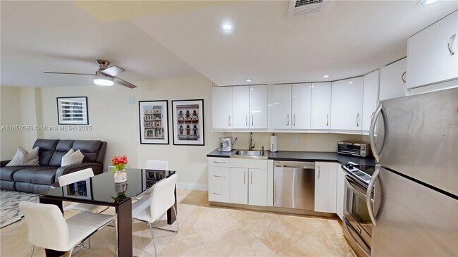 Photo - 345 Ocean Dr Unidad 224