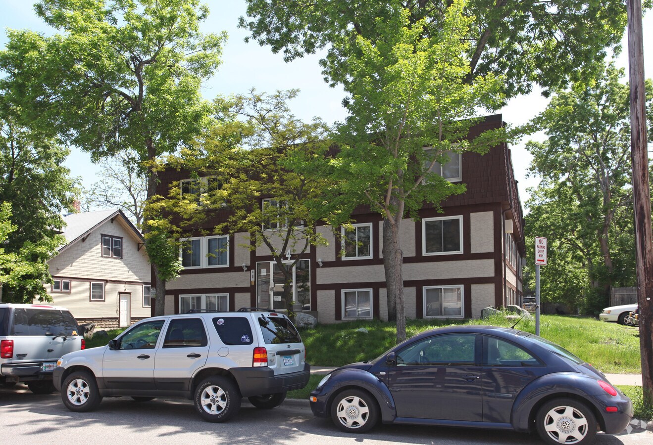 Photo - Hedberg Apartments