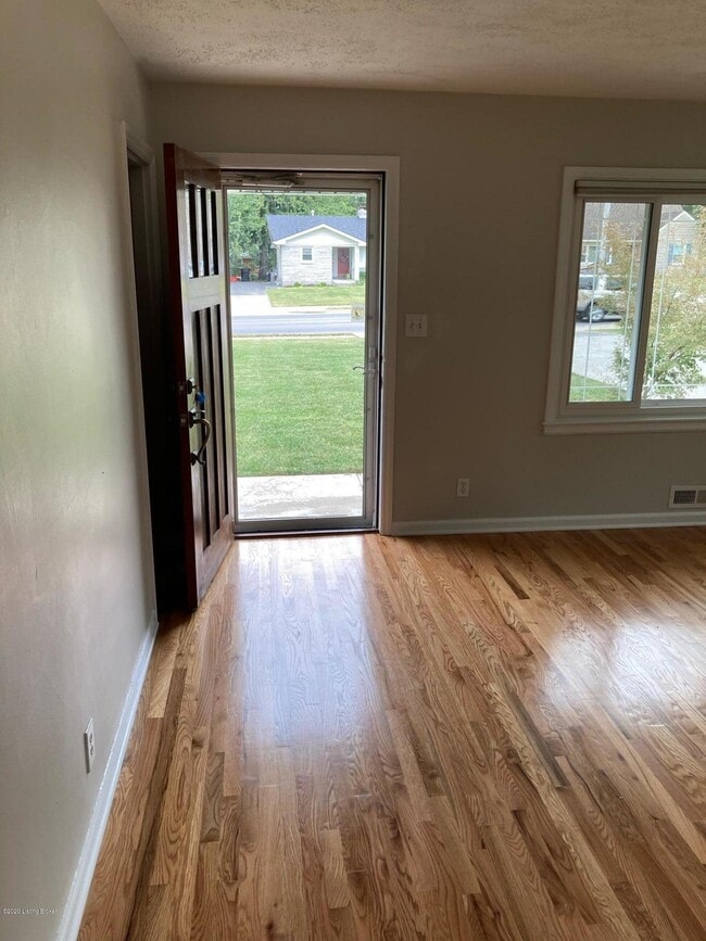Photo - 2510 Browns Ln
