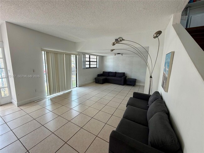 Photo - 8556 NW 8th St