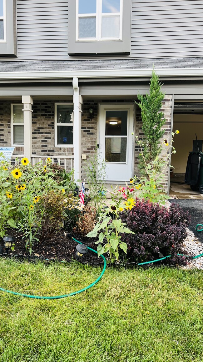 Photo - 722 E Whispering Oaks Dr