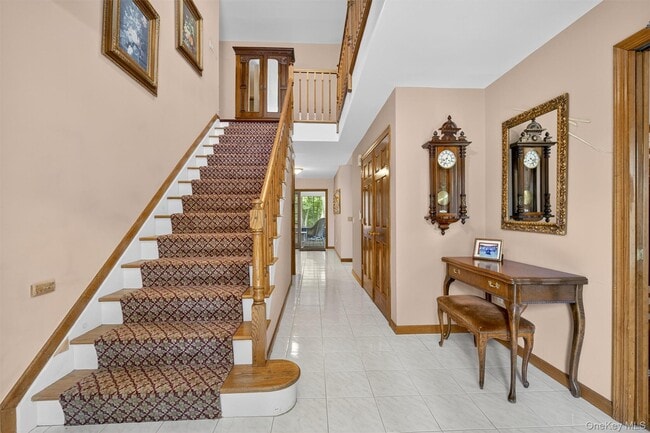 Photo - 92 Brook Hollow Dr