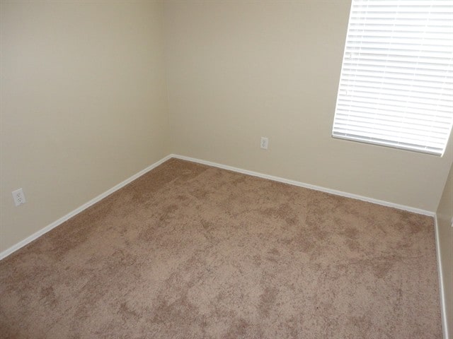 Photo - 1521 S 122nd Ave