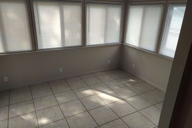 Photo - 2 Bed, 1 Bath Bungalow