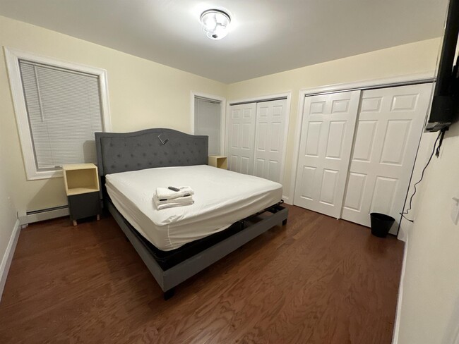 Photo - 183 Jewett St Townhome
