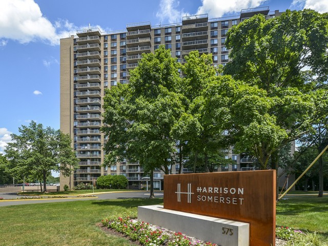 The Harrison Somerset Apartment Homes - The Harrison Somerset Apartment Homes