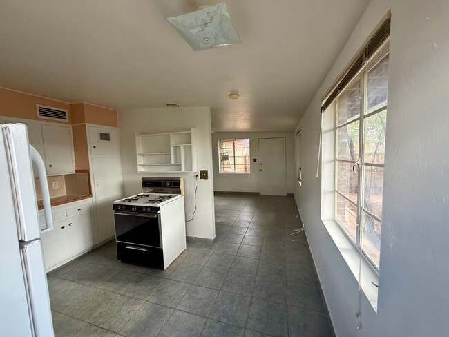 1601 E Mitchell St Unit 1601