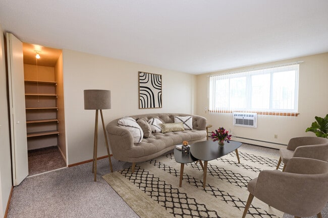 Photo - Park Place Apartments