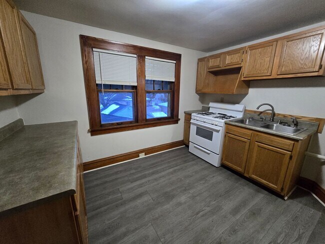 Photo - 1251 Walnut St Unit A- Upper