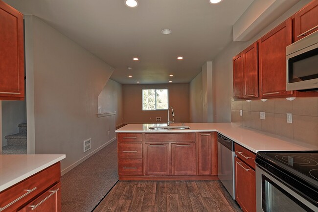Photo - Spacious Townhome - Move In Ready!