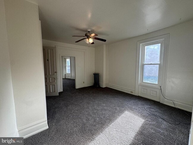 Photo - 261 N York St Unit A