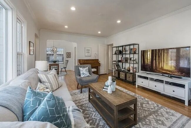 Photo - 1684 Browning Ave