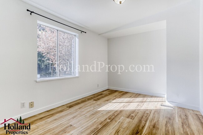 Photo - Lovely 3 bedroom 2 bathroom home in Beavercreek! Enjoy the Comfort, Serenity and Great Space!