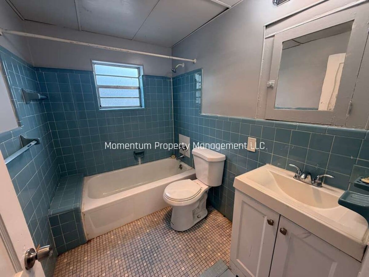 Photo - The perfect 1/1 Apartment - ASK ABOUT OUR SPECIALS!!!! Unit C