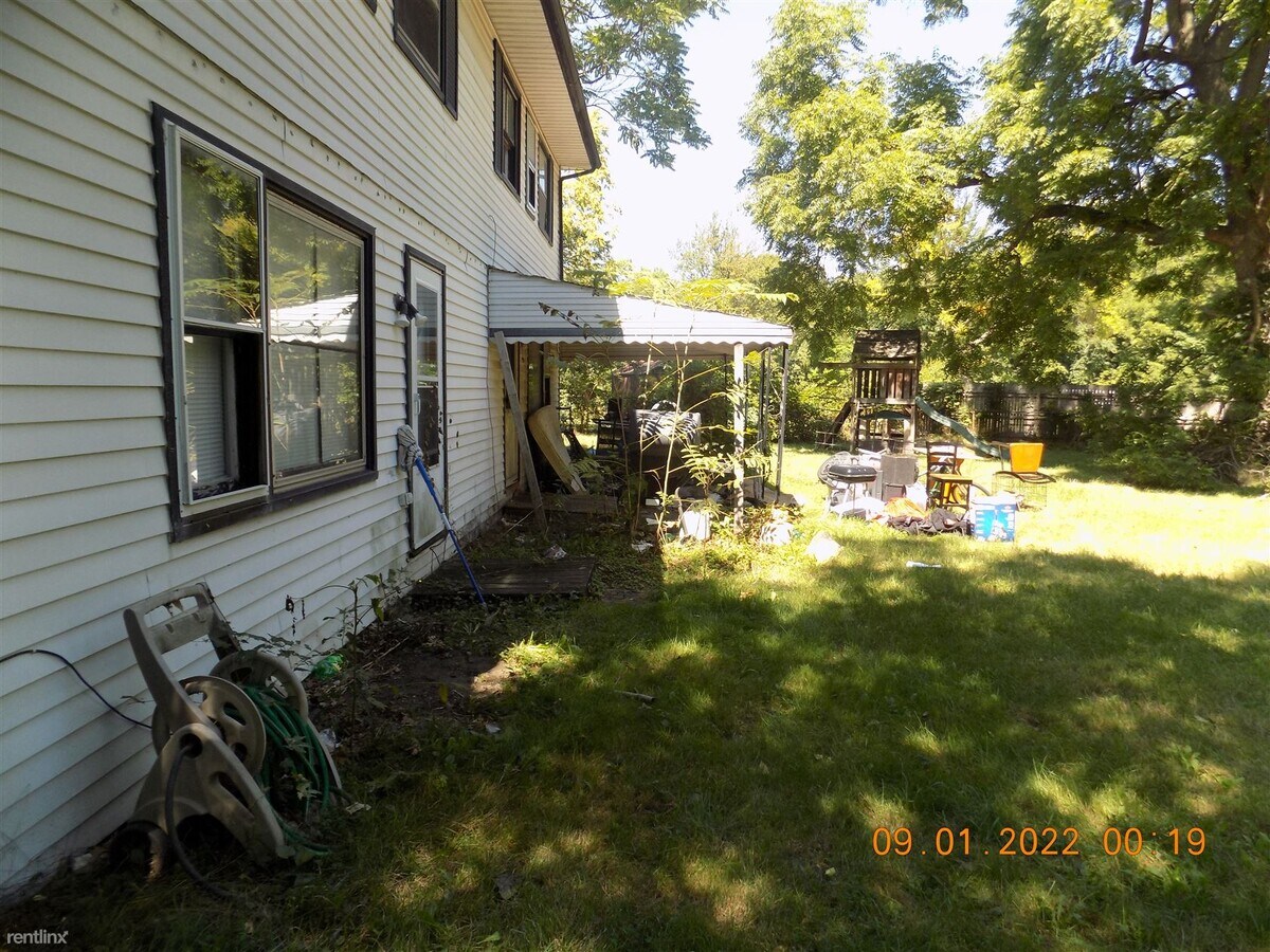 3 br, 1 bath Duplex - 1919 Eagle Ct - 3 br, 1 bath Duplex - 1919 Eagle Ct