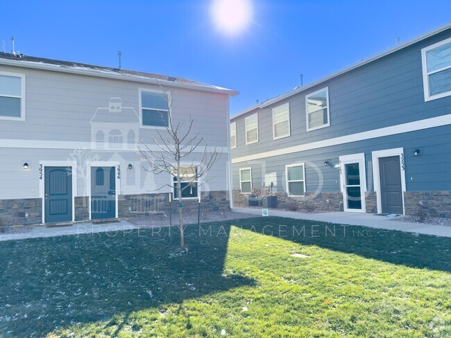 Building Photo - New Townhome close to Military Bases and s...