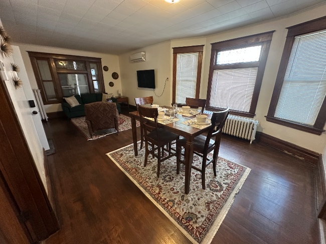 Photo - 888 Sherburne Ave Unit 2