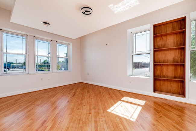 Photo - 1337 Vandeventer