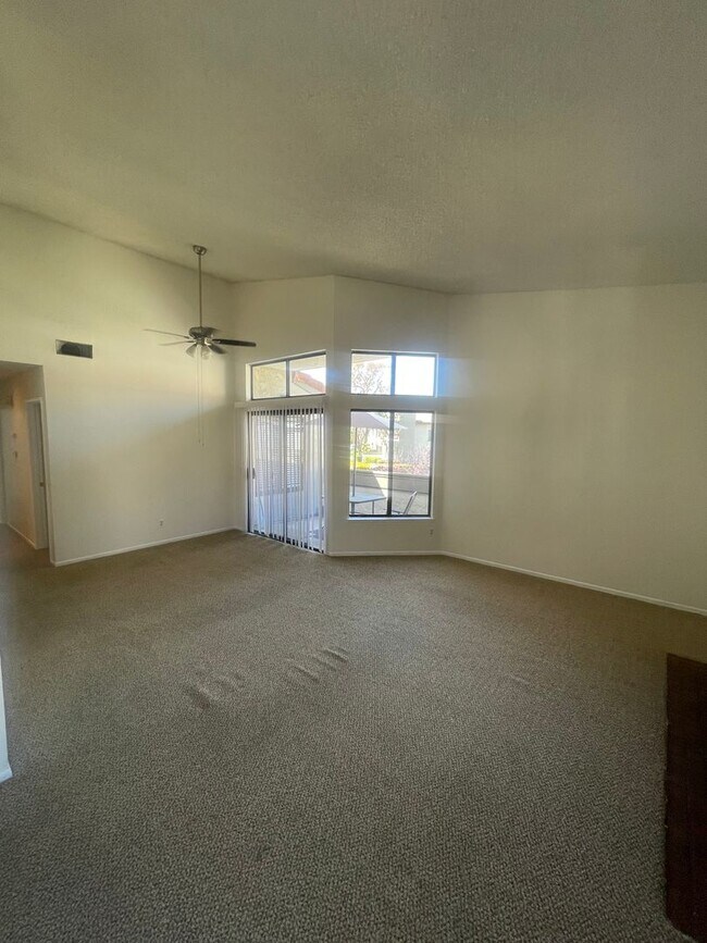 Phillips Ranch 2 Bedroom Condo House Rental in Pomona, CA
