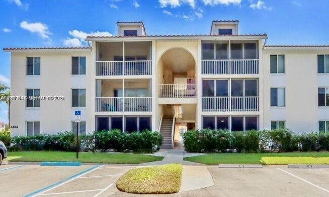 4484 NE Ocean Blvd Unidad A3