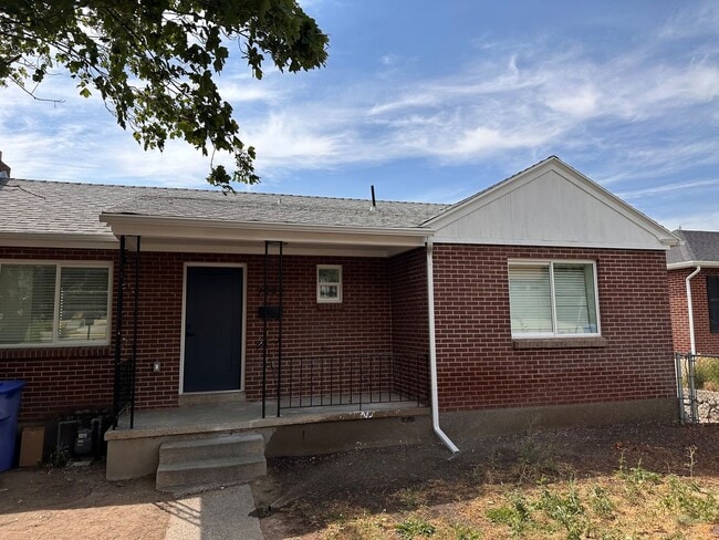 Building Photo - Completely Remodeled 3 Bedroom Home