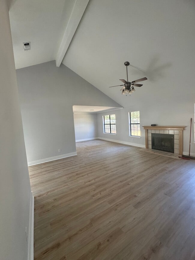 Photo - 1503 Peach St