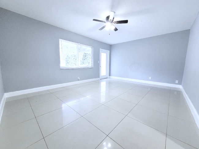 Photo - 1500 NW 6th Ave