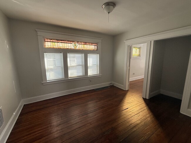 Building Photo - 111 Smith St Unit 1