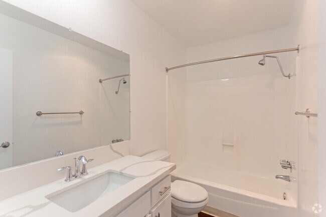 0BR,1BA -600SF Bathroom