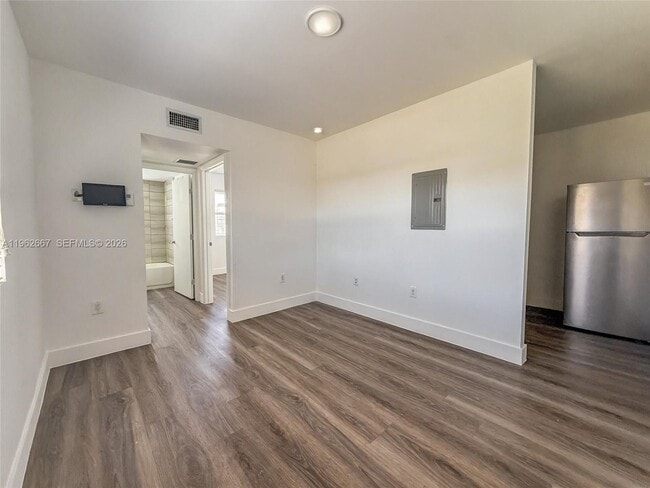 Photo - 1710 NW 1st Ct Unidad 1