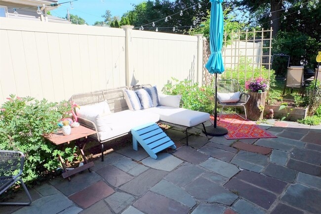 Photo - 63 Saunders St