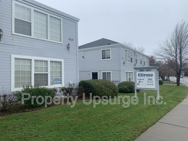 Photo - 2371 Washington Ave