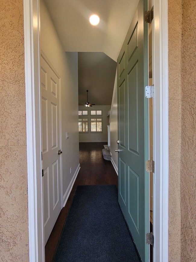 Photo - 3 bedroom 2.5 bathroom in desirable NW Visalia Bella Sera gated community!