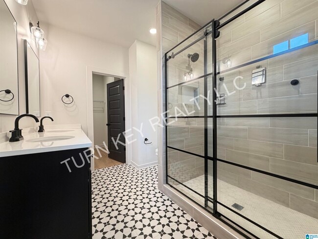 Photo - 1194 Windsor Sq