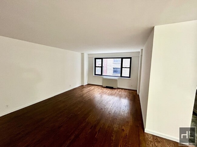 Photo - EAST 56 STREET Unidad 5N